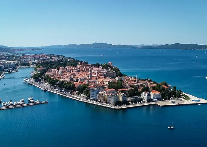 Διαμέρισμα 2 & Free Genius Private Parking Ζαντάρ