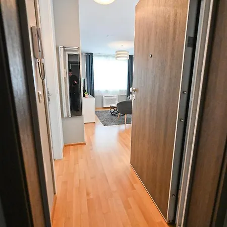Apartment 2 & Free Genius Private Parking