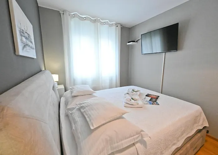 2 & Free Genius Private Parking * 扎达尔